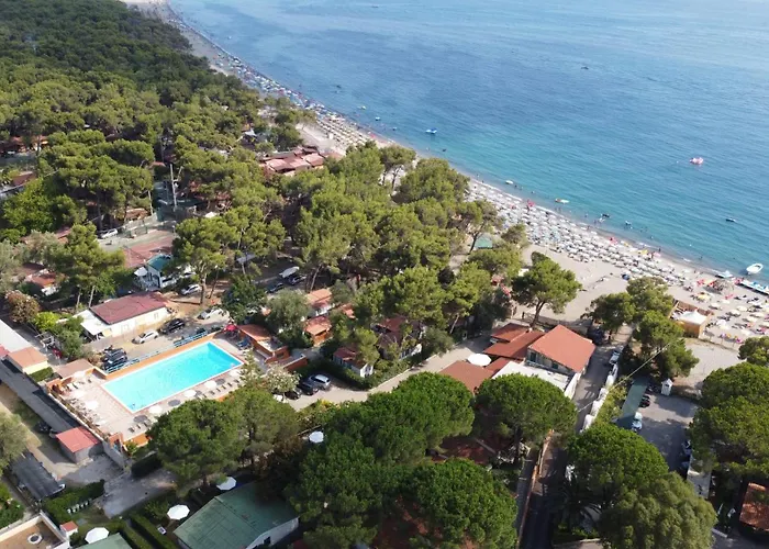 Resort: Gli Anelli Di Saturno